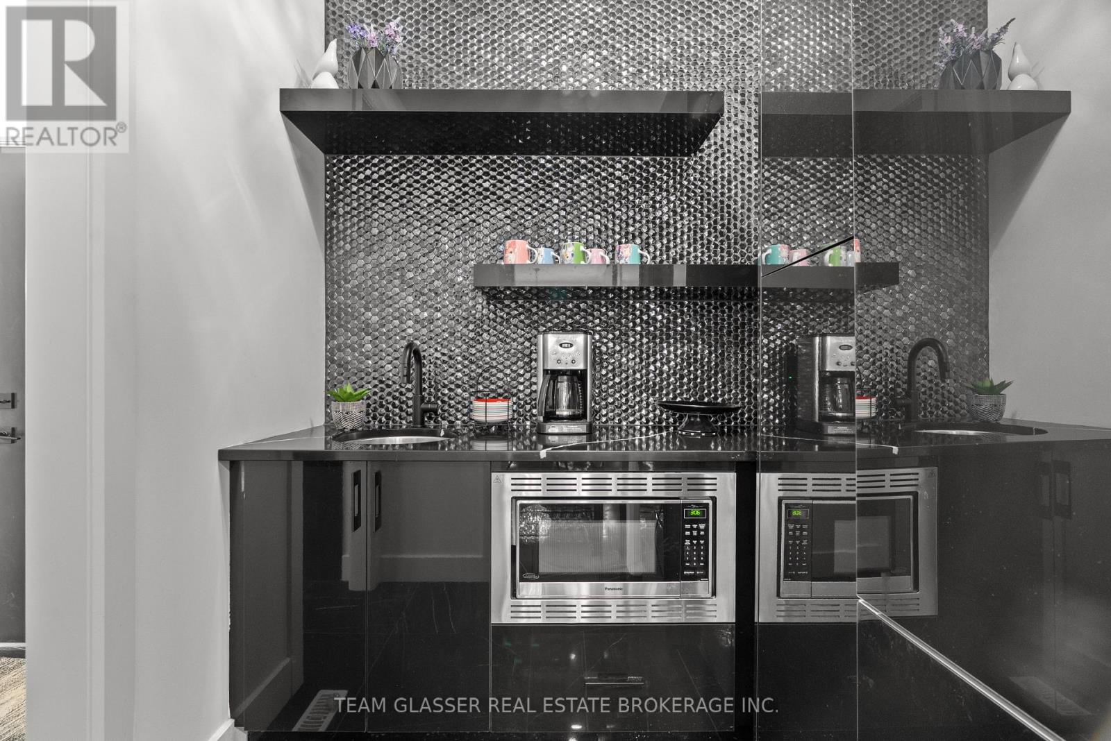 Photo 11 of 37 for 10143 Pinery Bluffs Road