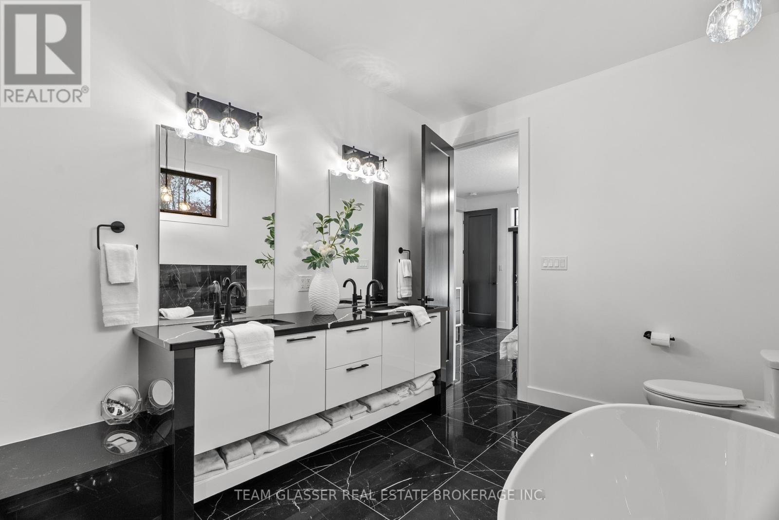 Photo 17 of 37 for 10143 Pinery Bluffs Road