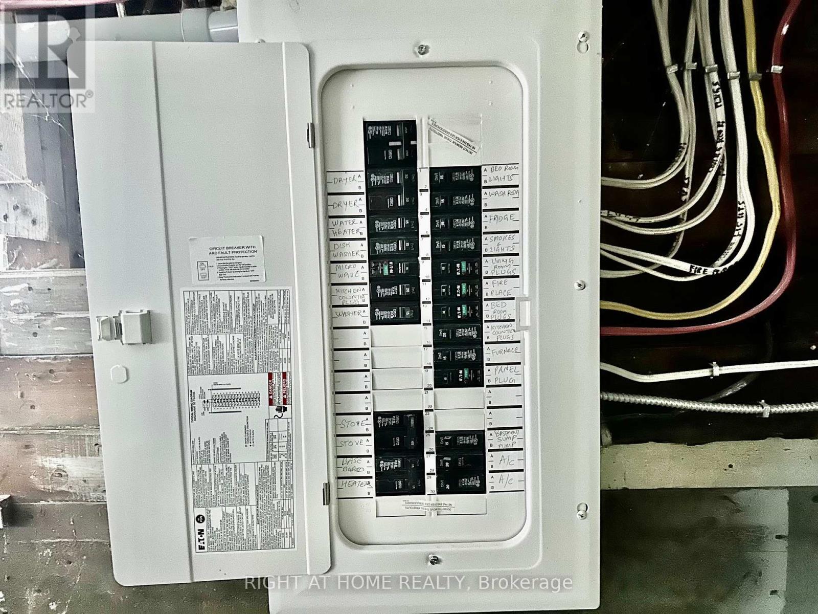 252 Robinson Street, Norfolk, Ontario  N3Y 1X5 - Photo 36 - X12958240