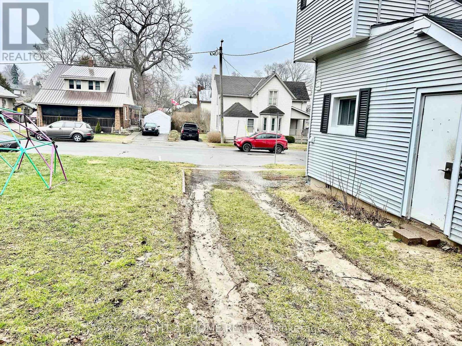 252 Robinson Street, Norfolk, Ontario  N3Y 1X5 - Photo 38 - X12958240