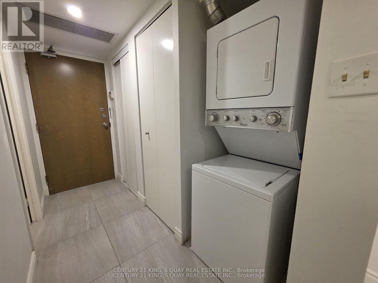 2513 - 1001 Bay Street, Toronto, Ontario  M5S 3A6 - Photo 10 - C12941902