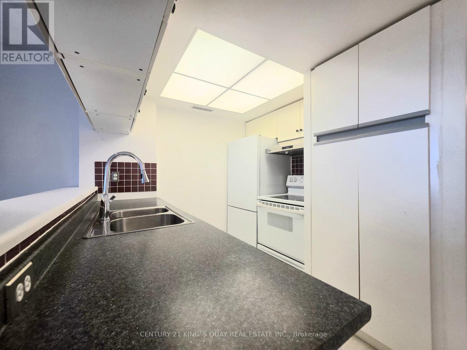 2513 - 1001 Bay Street, Toronto, Ontario  M5S 3A6 - Photo 4 - C12941902