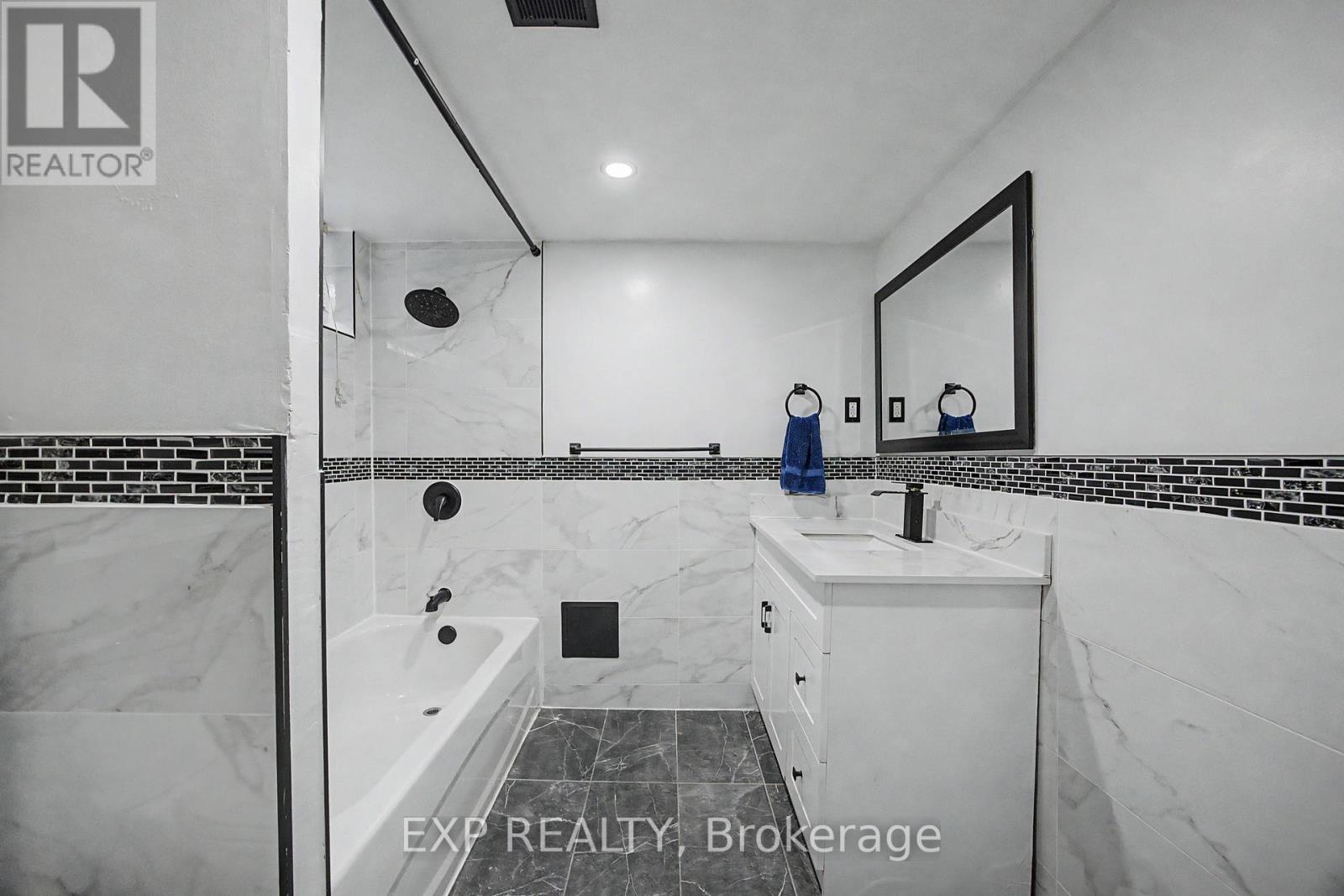 43 Yorkshire Road, Toronto, Ontario  M1K 3B7 - Photo 19 - E12958162