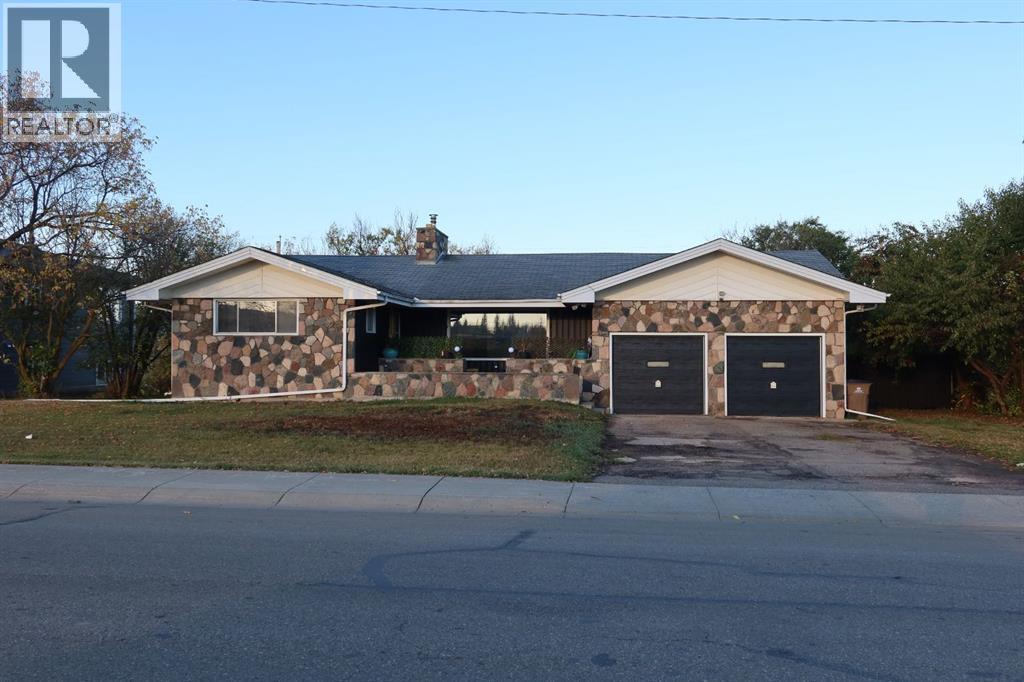 10132 105 Street, Lac La Biche, Alberta  T0A 2C0 - Photo 1 - A2271498