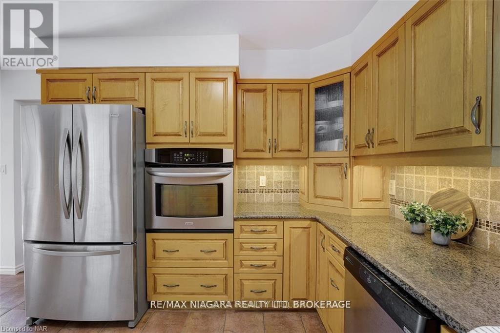 50 Melrose Drive, Niagara-On-The-Lake, Ontario  L0S 1J0 - Photo 11 - X12958268