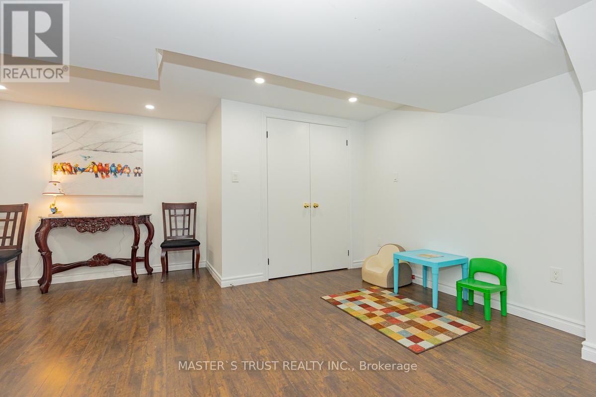 153 Banbury Road, Toronto, Ontario  M3B 2L7 - Photo 16 - C12958272