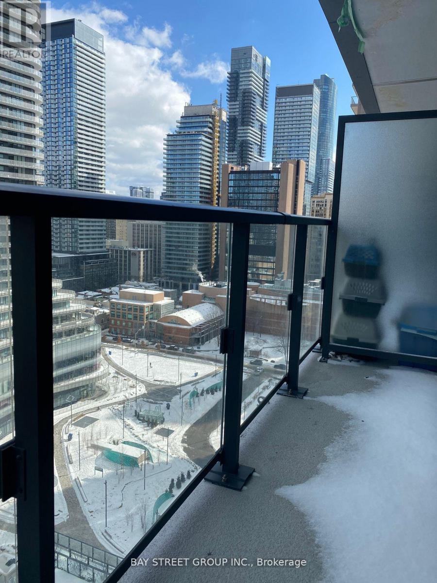 1702 - 955 Bay Street, Toronto, Ontario  M5S 2A2 - Photo 15 - C12958290