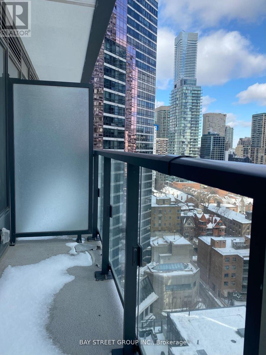 1702 - 955 Bay Street, Toronto, Ontario  M5S 2A2 - Photo 16 - C12958290