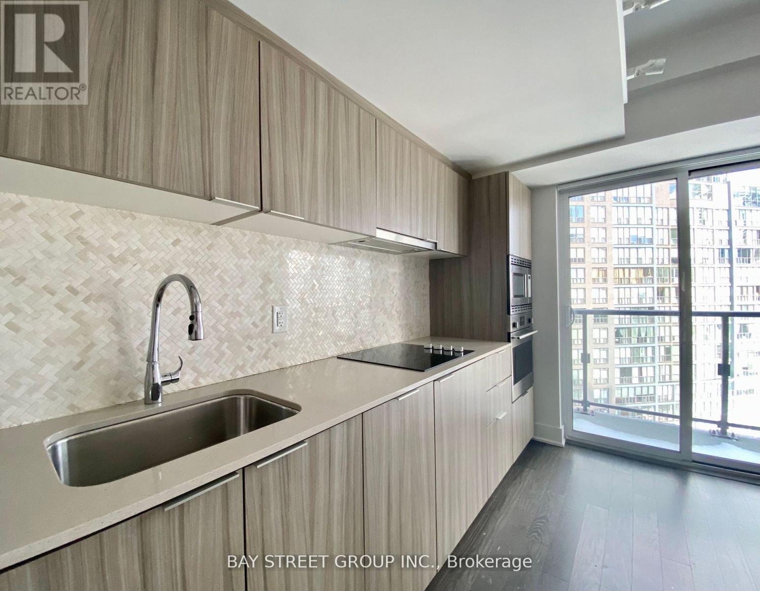 1702 - 955 Bay Street, Toronto, Ontario  M5S 2A2 - Photo 7 - C12958290