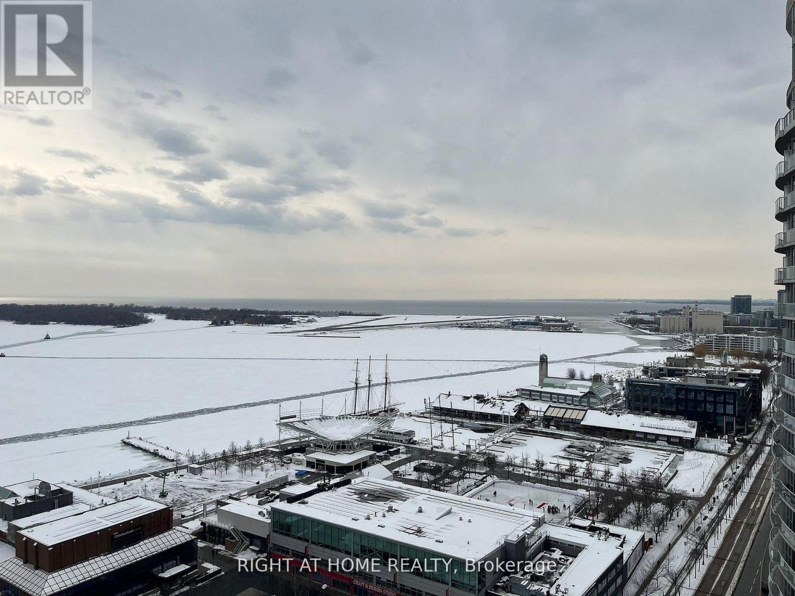 2408 - 208 Queens Quay W, Toronto, Ontario  M5J 2Y5 - Photo 21 - C12958300