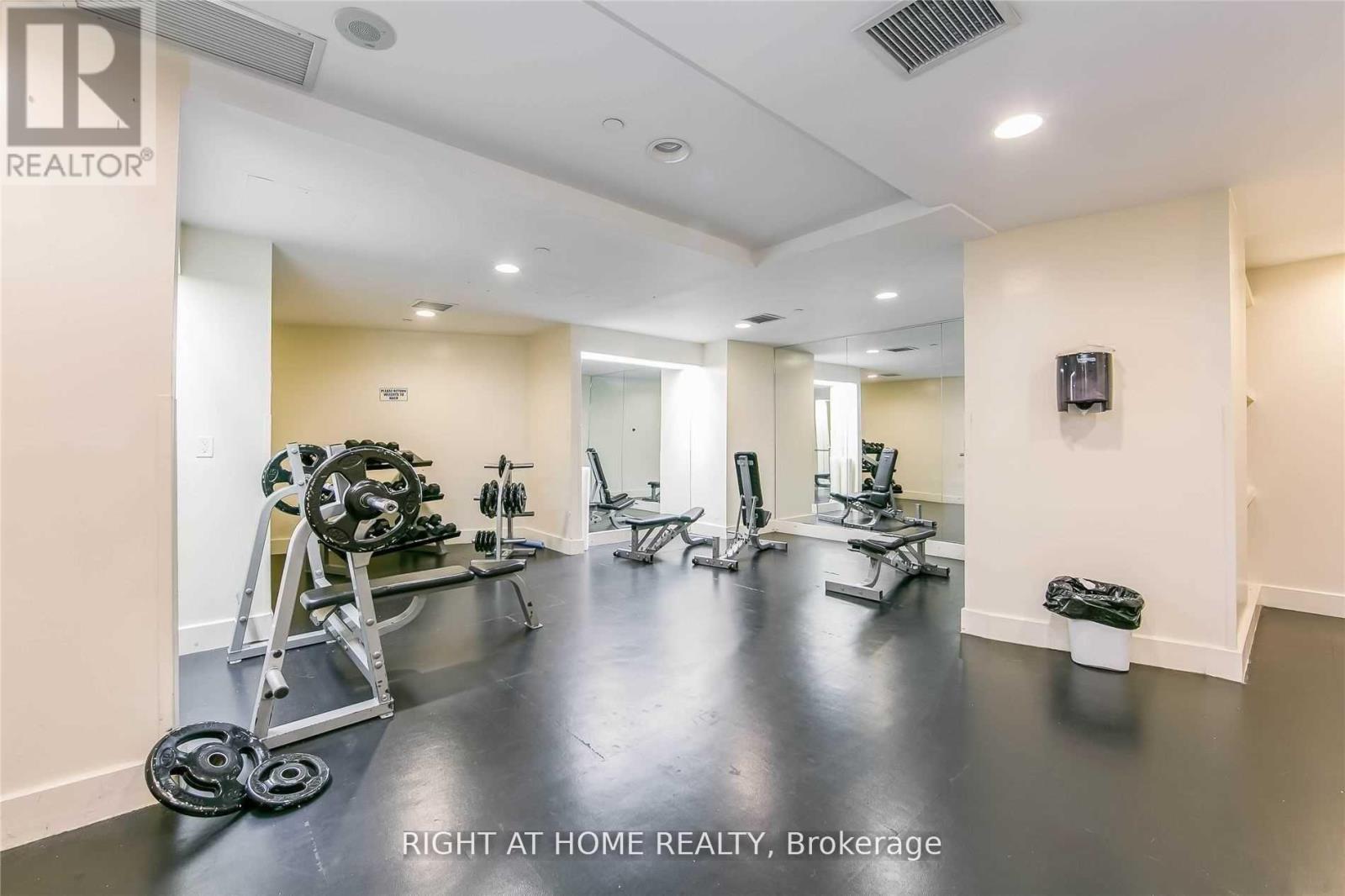 2408 - 208 Queens Quay W, Toronto, Ontario  M5J 2Y5 - Photo 25 - C12958300