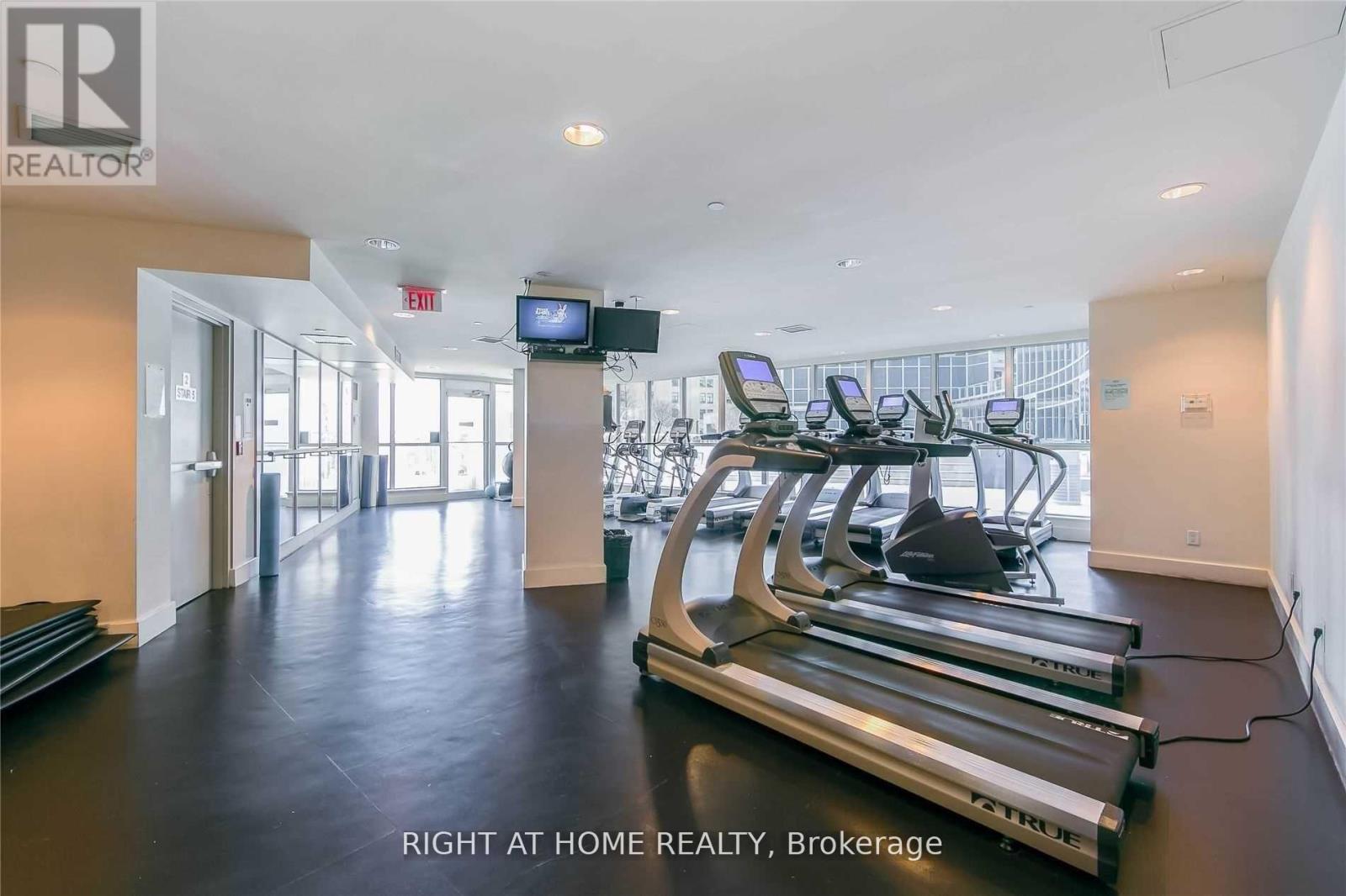 2408 - 208 Queens Quay W, Toronto, Ontario  M5J 2Y5 - Photo 26 - C12958300