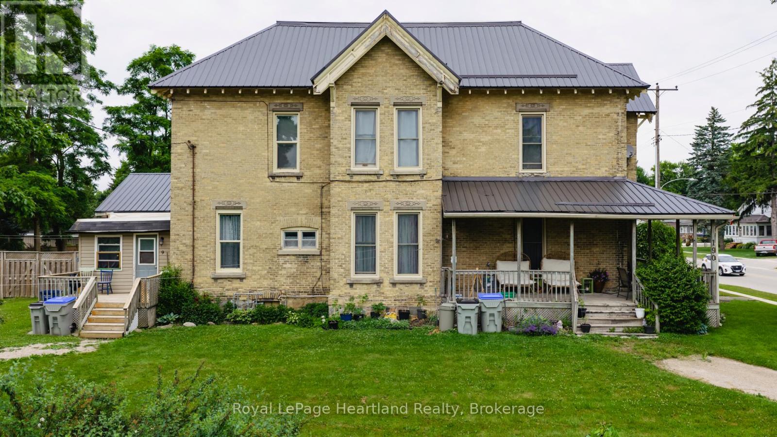 190 Albert Street, Central Huron (Clinton), Ontario  N0M 1L0 - Photo 3 - X12958258