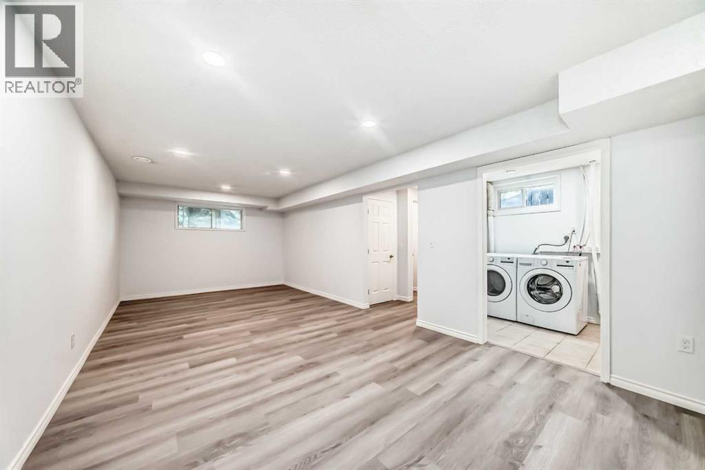 81 Bearberry Close Nw, Calgary, Alberta  T3K 1R4 - Photo 24 - A2295287