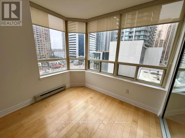 714 - 30 Greenfield Avenue, Toronto, Ontario  M2N 6N3 - Photo 7 - C12957902