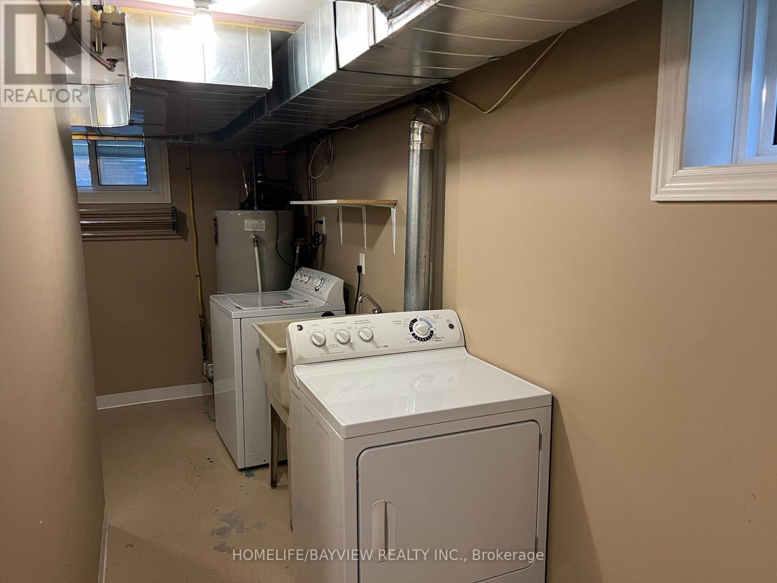 85 Child(Lower) Drive, Aurora, Ontario  L4G 1Y8 - Photo 10 - N12958284