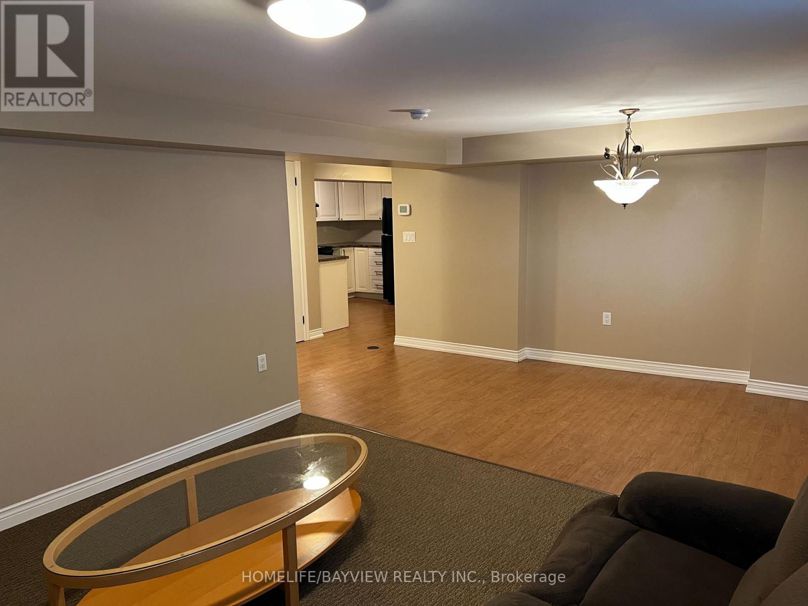 85 Child(Lower) Drive, Aurora, Ontario  L4G 1Y8 - Photo 6 - N12958284