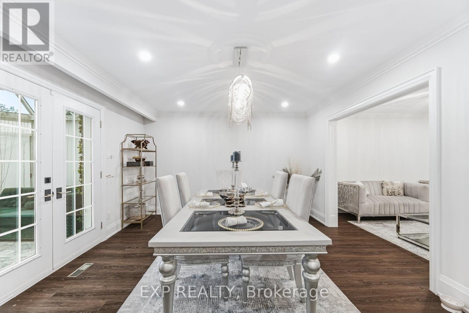 265 Wycliffe Avenue, Vaughan, Ontario  L4L 3N7 - Photo 11 - N12958296