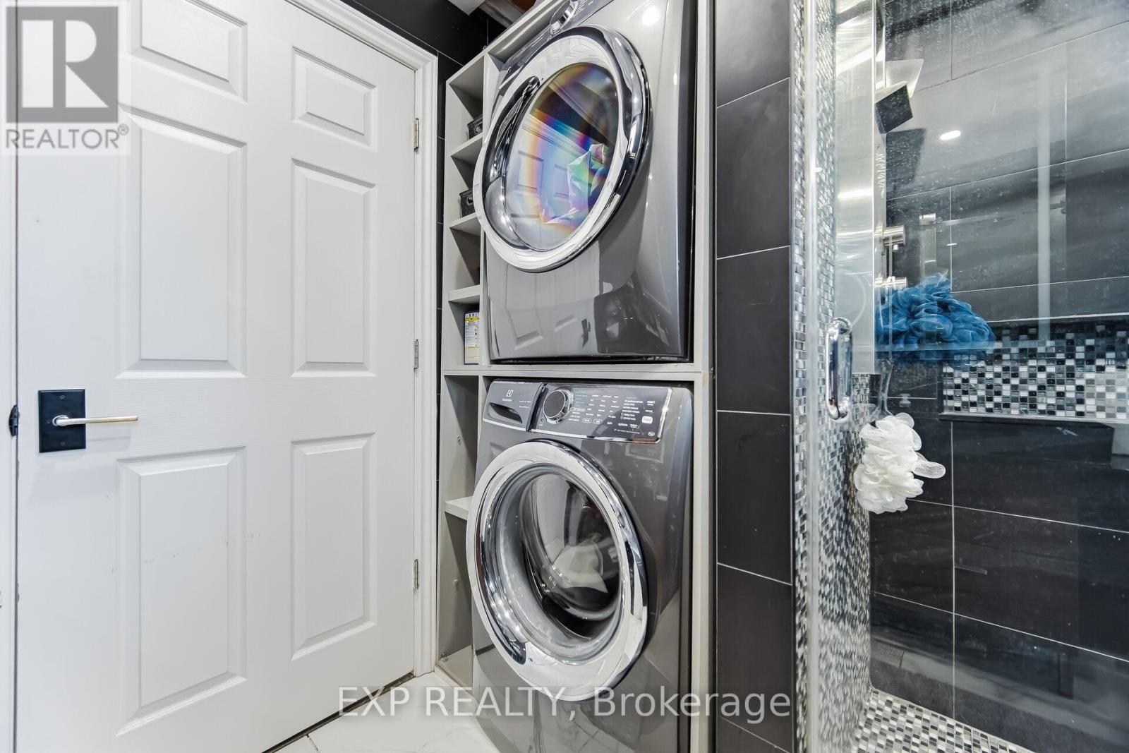 265 Wycliffe Avenue, Vaughan, Ontario  L4L 3N7 - Photo 19 - N12958296