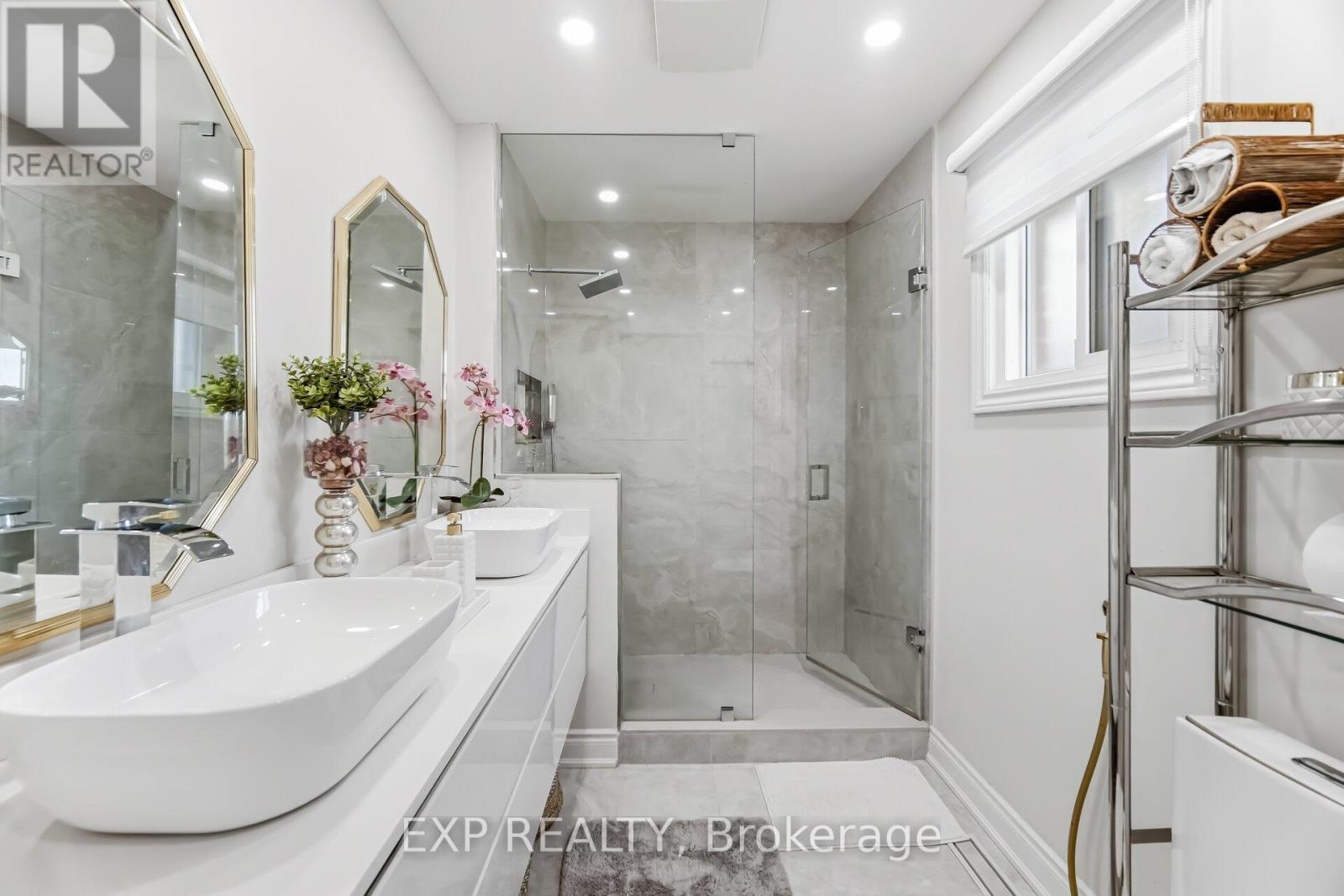 265 Wycliffe Avenue, Vaughan, Ontario  L4L 3N7 - Photo 23 - N12958296