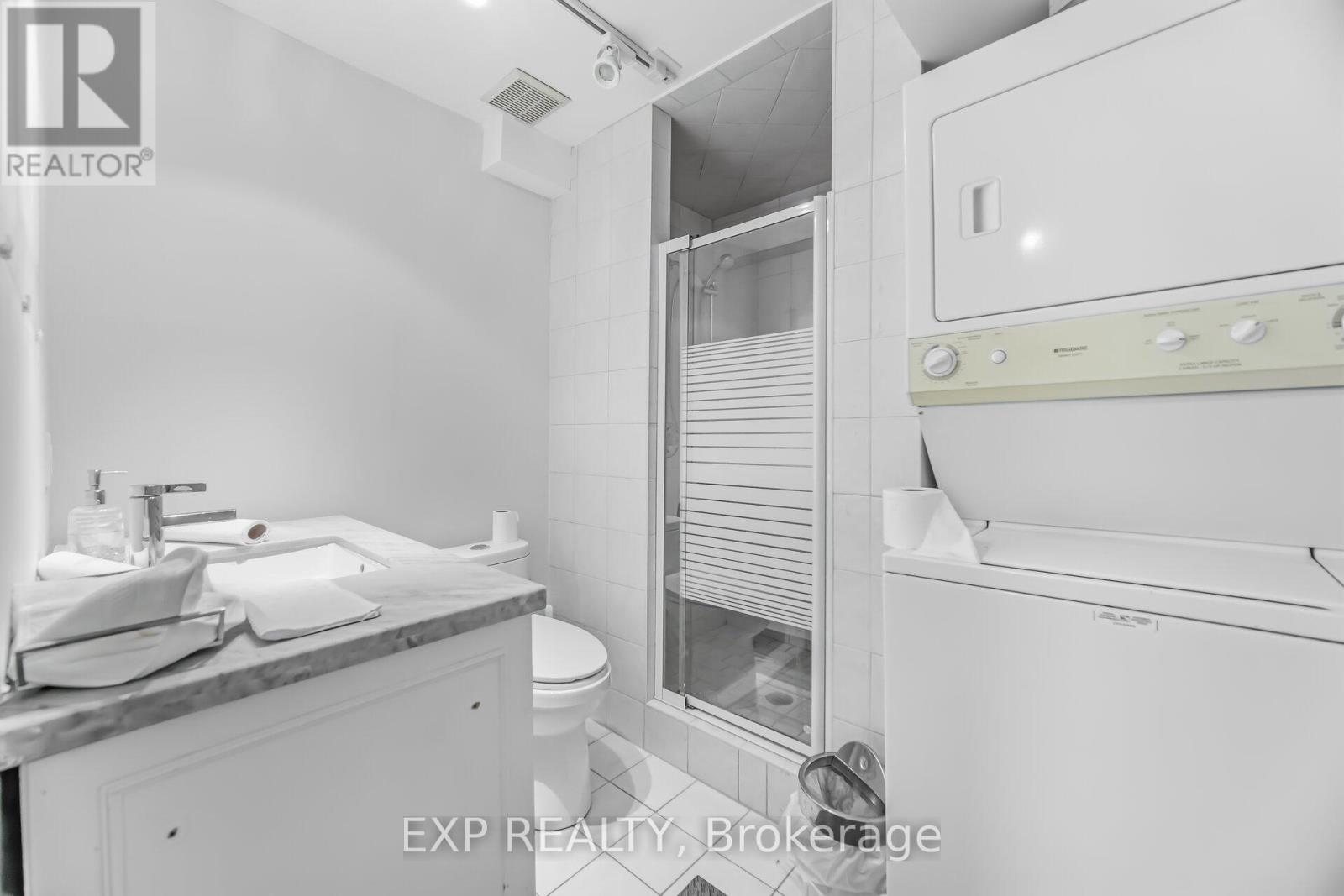 265 Wycliffe Avenue, Vaughan, Ontario  L4L 3N7 - Photo 41 - N12958296