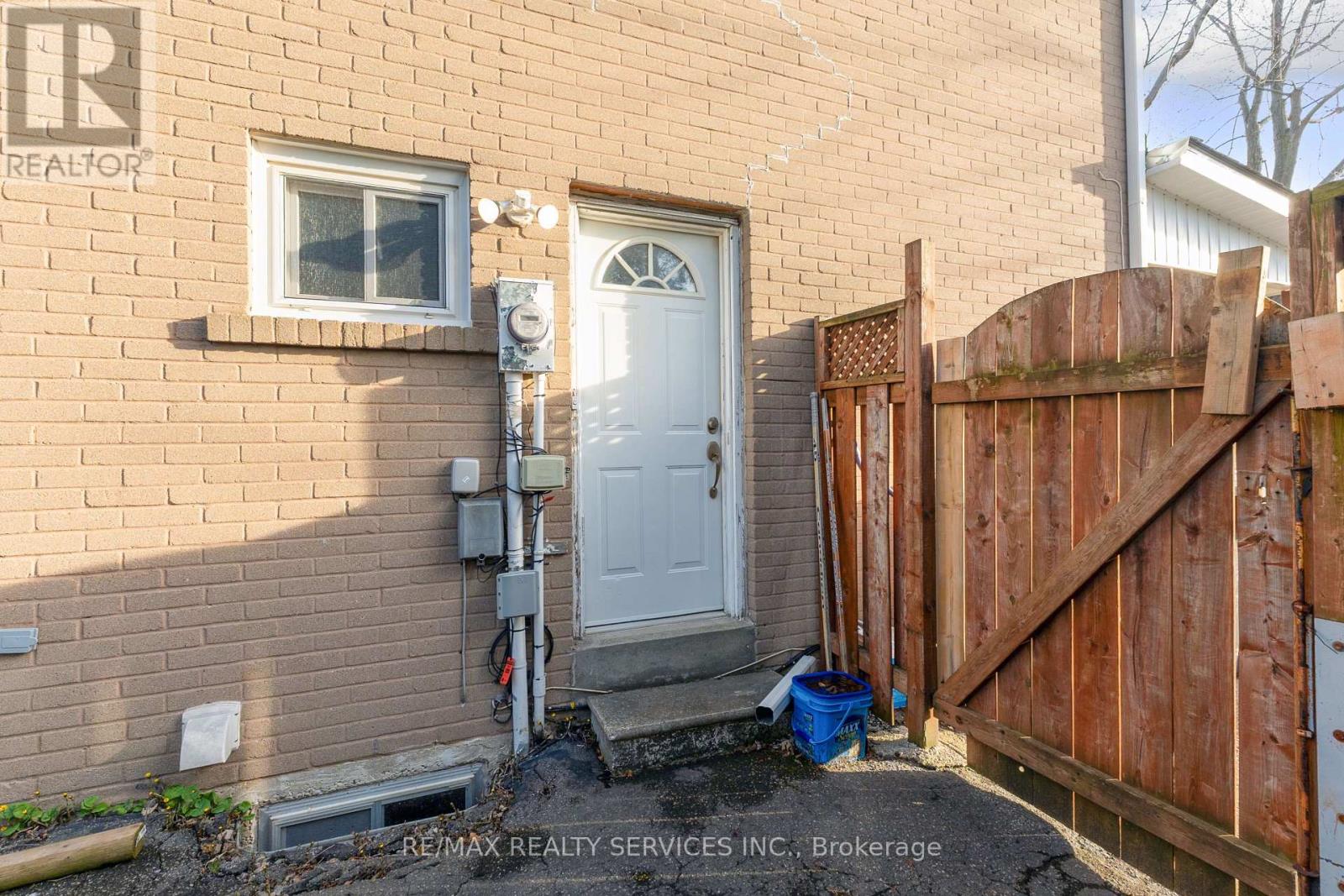 86 Glenmore Crescent, Brampton, Ontario  L6S 1H8 - Photo 27 - W12956858