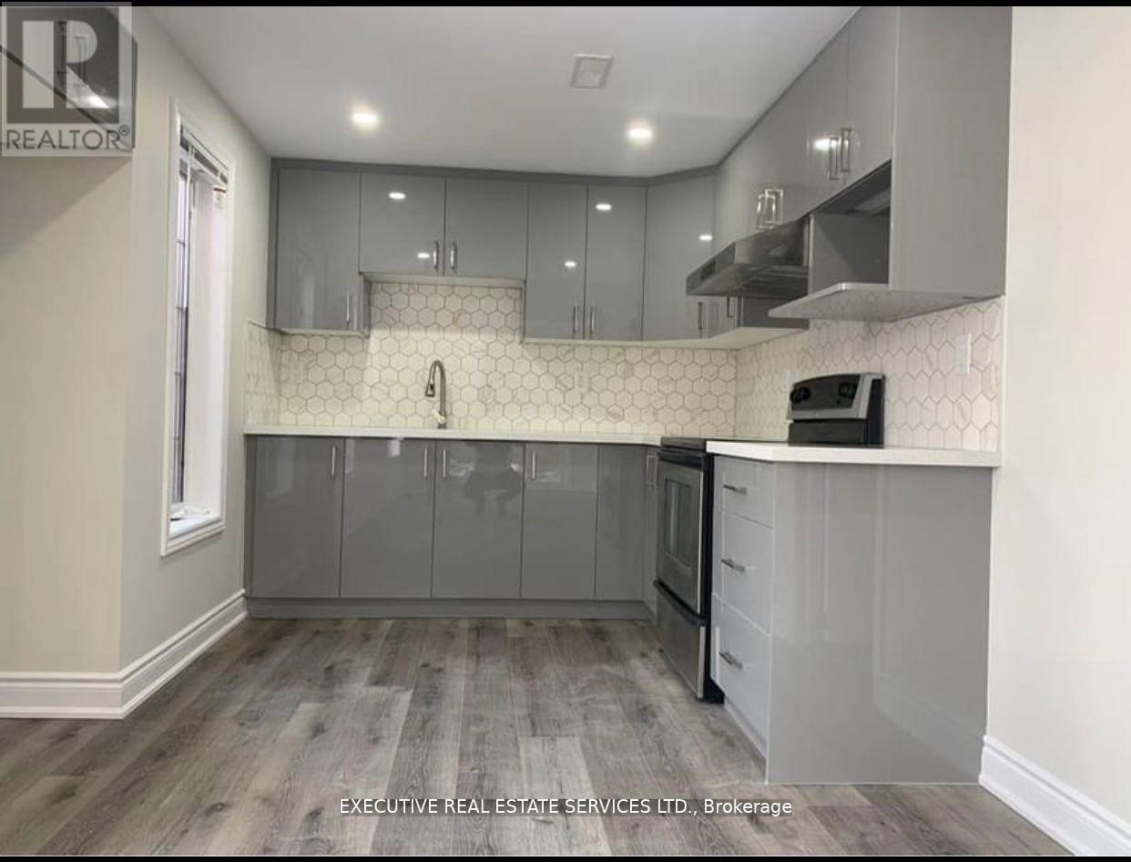 Lower - 39 Stoneylake Avenue, Brampton, Ontario  L6V 4R1 - Photo 3 - W12958302