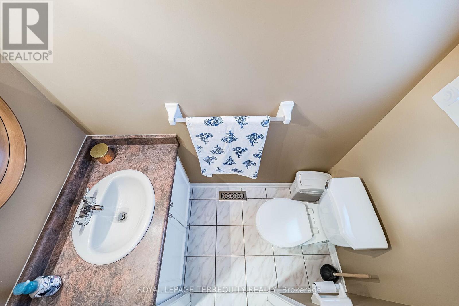 6039 Castlegrove Court, Mississauga, Ontario  L5N 7A8 - Photo 17 - W12958308