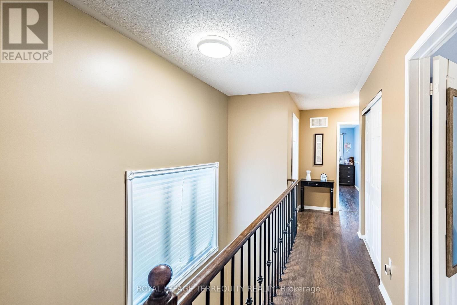 6039 Castlegrove Court, Mississauga, Ontario  L5N 7A8 - Photo 20 - W12958308