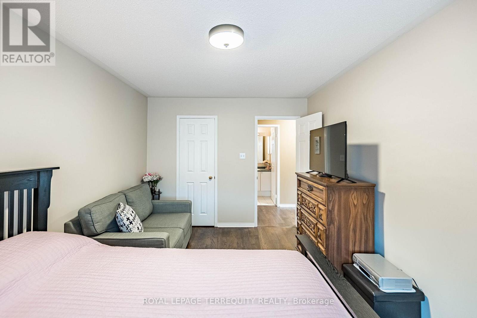 6039 Castlegrove Court, Mississauga, Ontario  L5N 7A8 - Photo 30 - W12958308