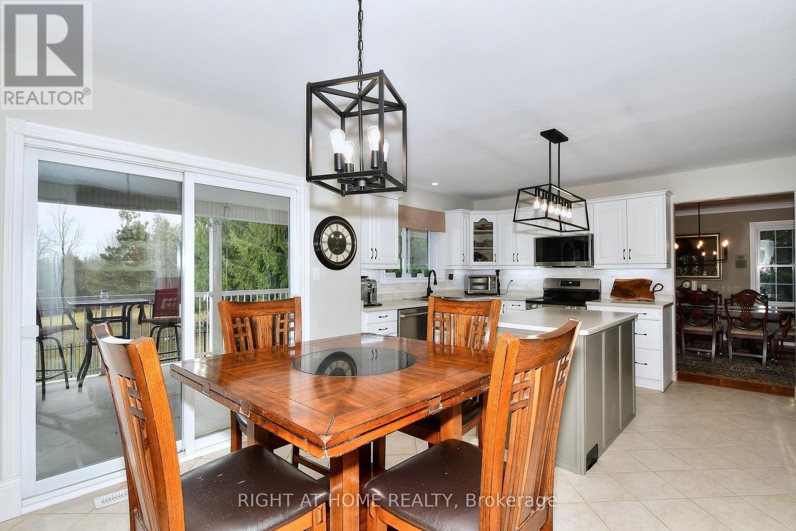 599 Maniece Avenue, Peterborough, Ontario  K9L 0C1 - Photo 11 - X12958266