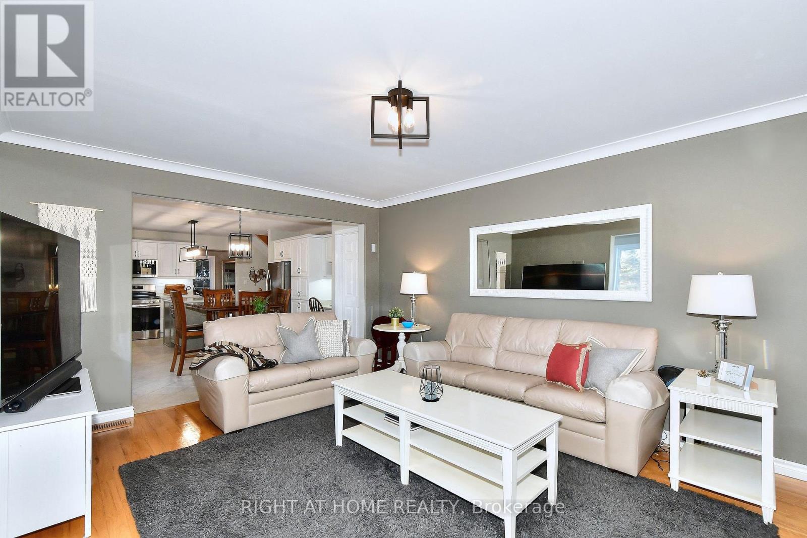 599 Maniece Avenue, Peterborough, Ontario  K9L 0C1 - Photo 17 - X12958266