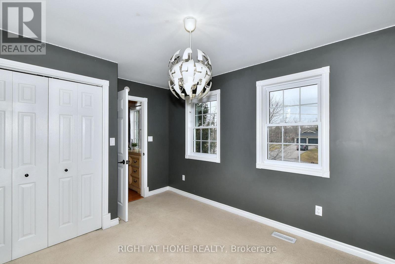 599 Maniece Avenue, Peterborough, Ontario  K9L 0C1 - Photo 32 - X12958266