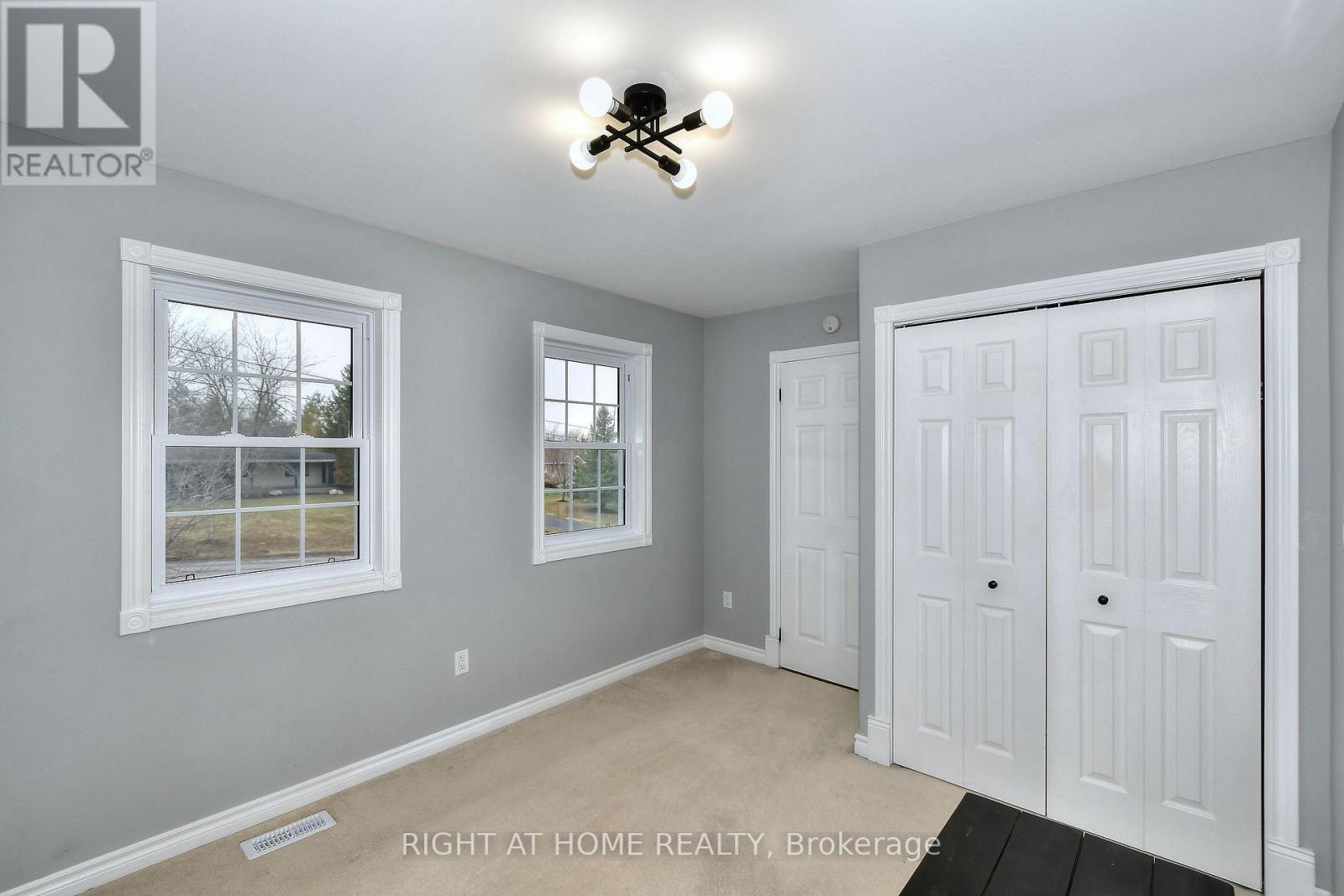 599 Maniece Avenue, Peterborough, Ontario  K9L 0C1 - Photo 33 - X12958266