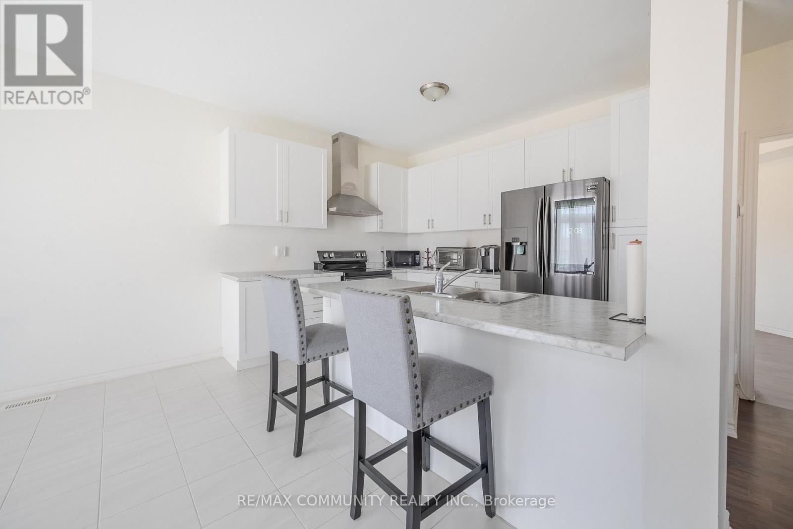 1450 Sharon Drive, Fort Erie, Ontario  L2A 0C8 - Photo 10 - X12958312