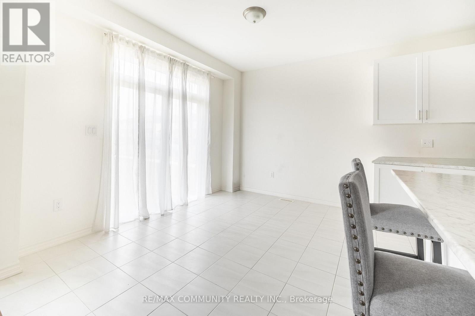 1450 Sharon Drive, Fort Erie, Ontario  L2A 0C8 - Photo 11 - X12958312