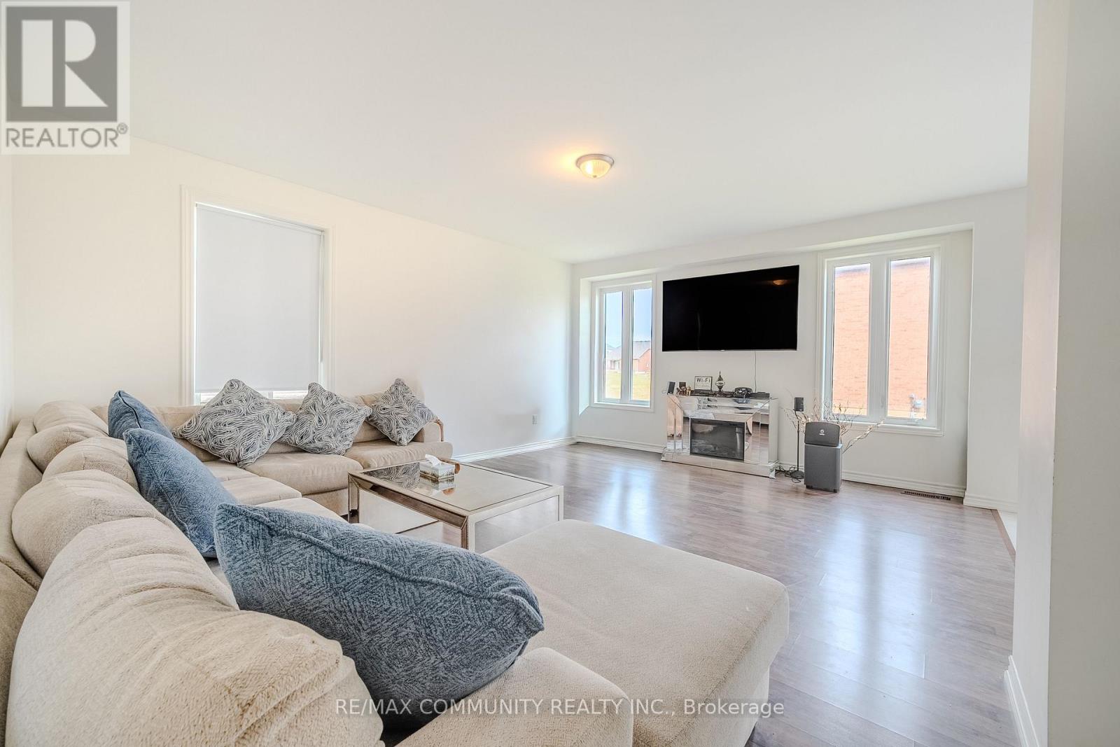 1450 Sharon Drive, Fort Erie, Ontario  L2A 0C8 - Photo 13 - X12958312