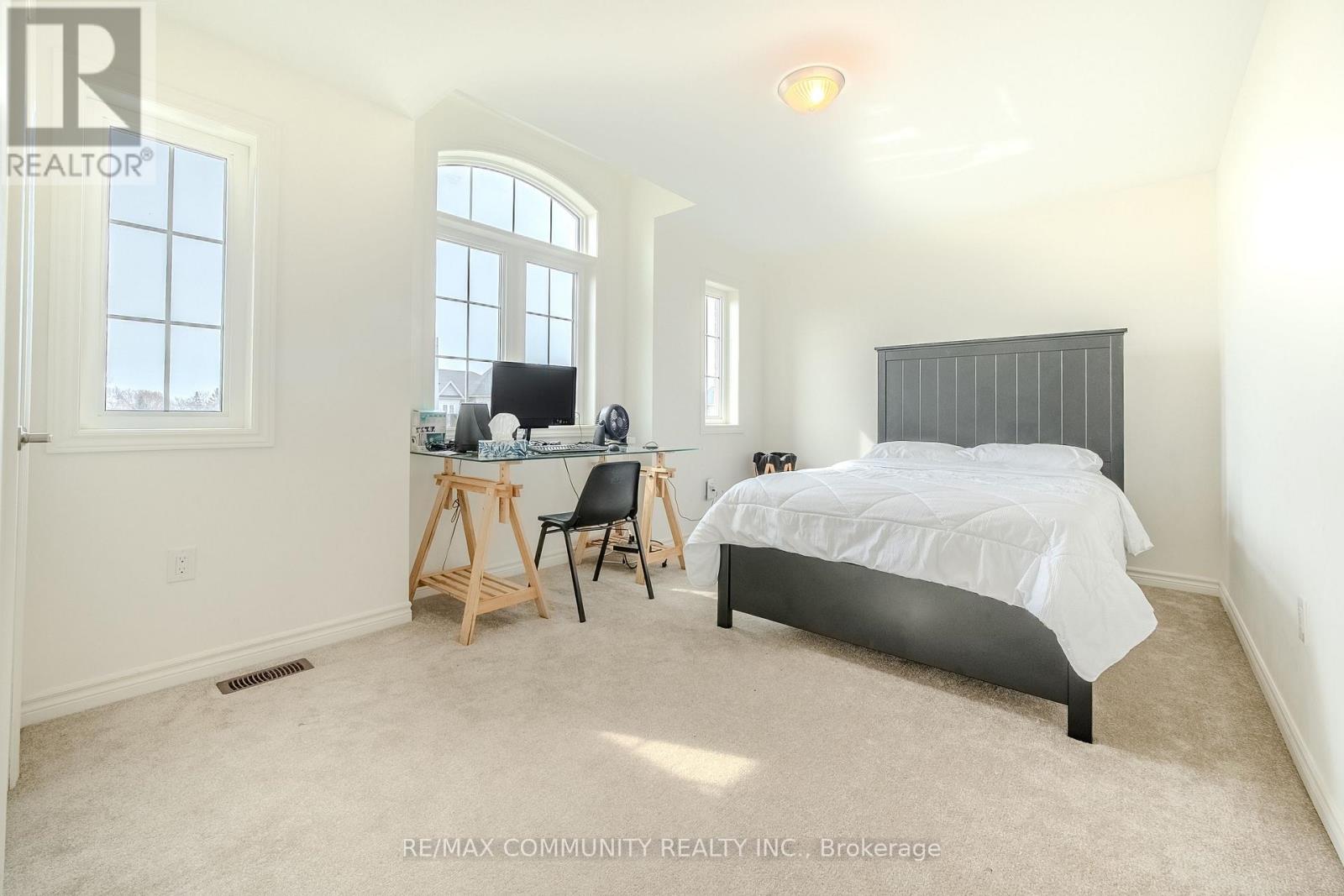 1450 Sharon Drive, Fort Erie, Ontario  L2A 0C8 - Photo 15 - X12958312