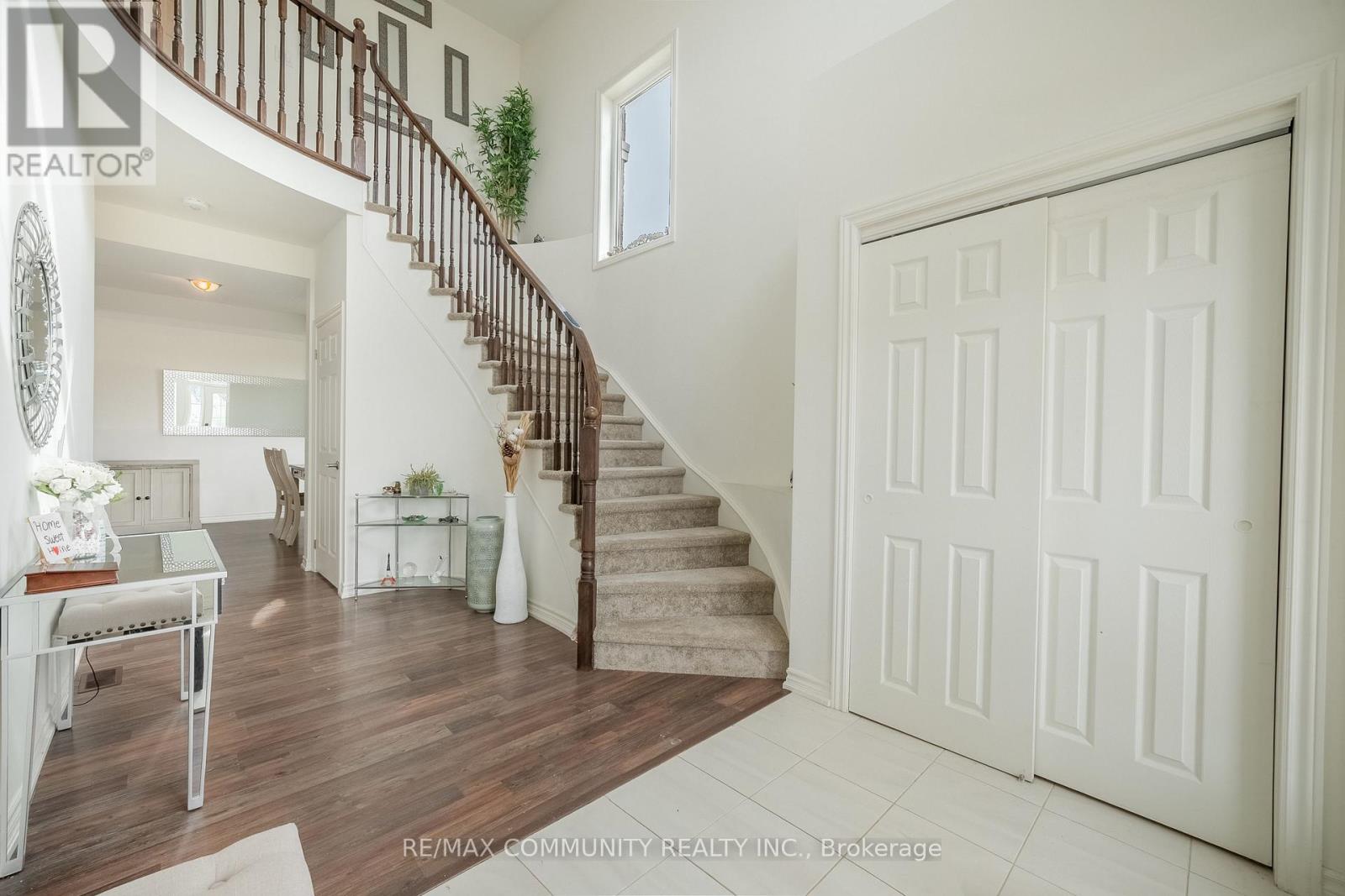 1450 Sharon Drive, Fort Erie, Ontario  L2A 0C8 - Photo 4 - X12958312