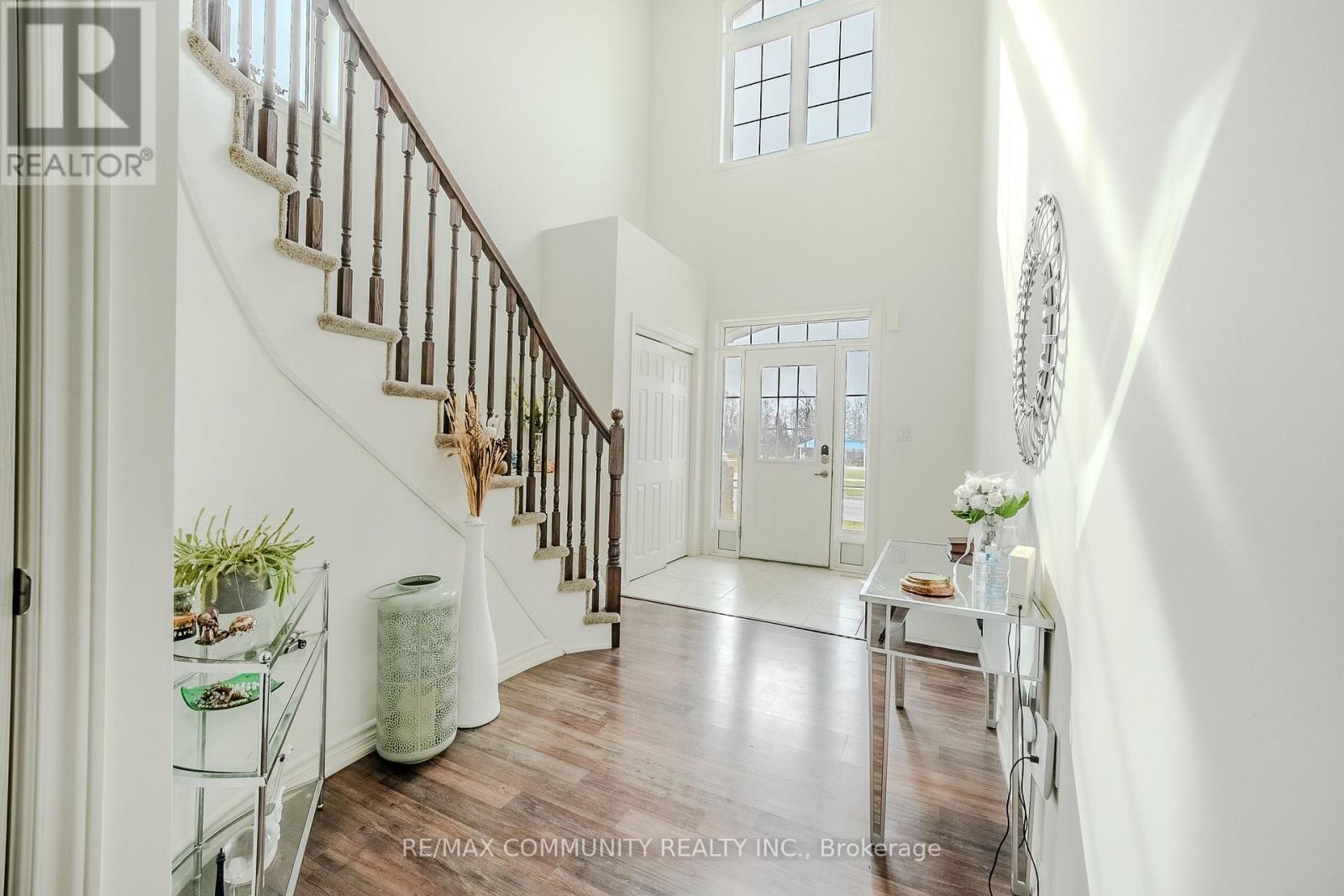 1450 Sharon Drive, Fort Erie, Ontario  L2A 0C8 - Photo 5 - X12958312