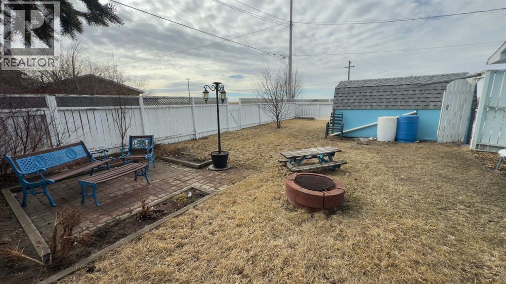 607 9 Avenue W, Hanna, Alberta  T0J 1P0 - Photo 40 - A2295234