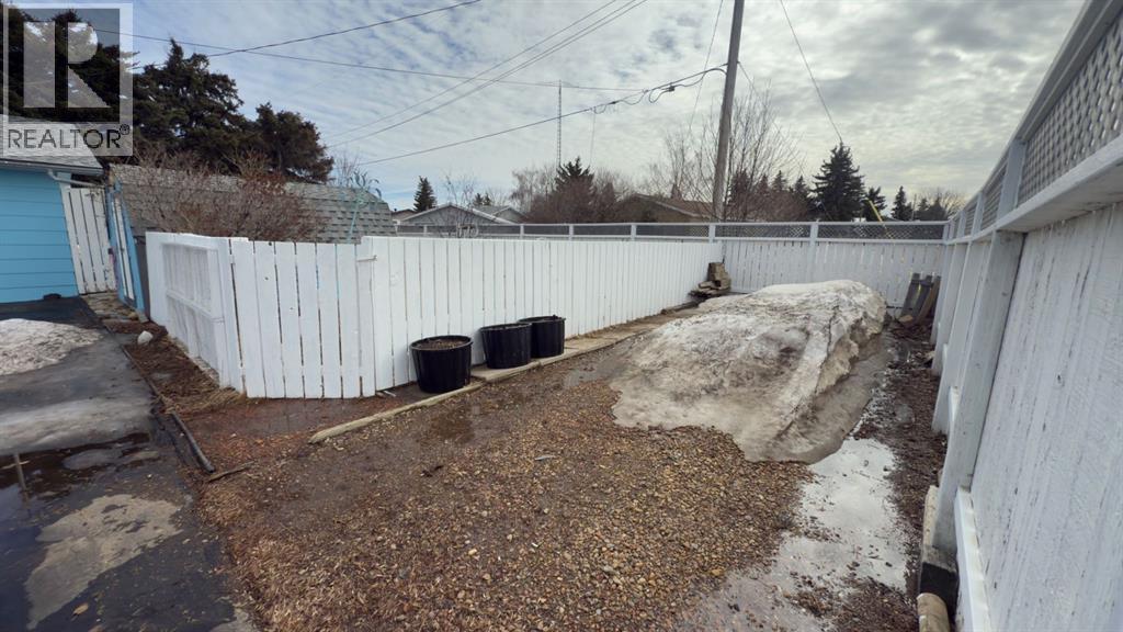 607 9 Avenue W, Hanna, Alberta  T0J 1P0 - Photo 39 - A2295234