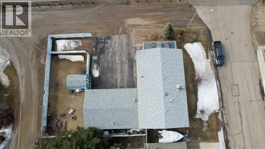 607 9 Avenue W, Hanna, Alberta  T0J 1P0 - Photo 45 - A2295234