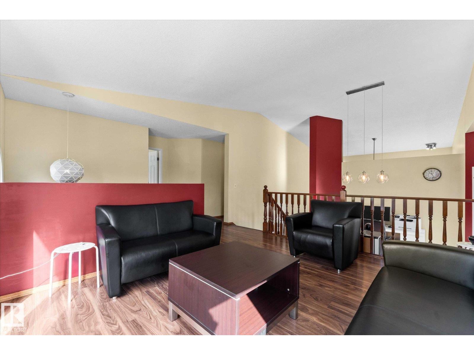 124 Klarvatten Rd Nw, Edmonton, Alberta  T5Z 2X4 - Photo 10 - E4480727