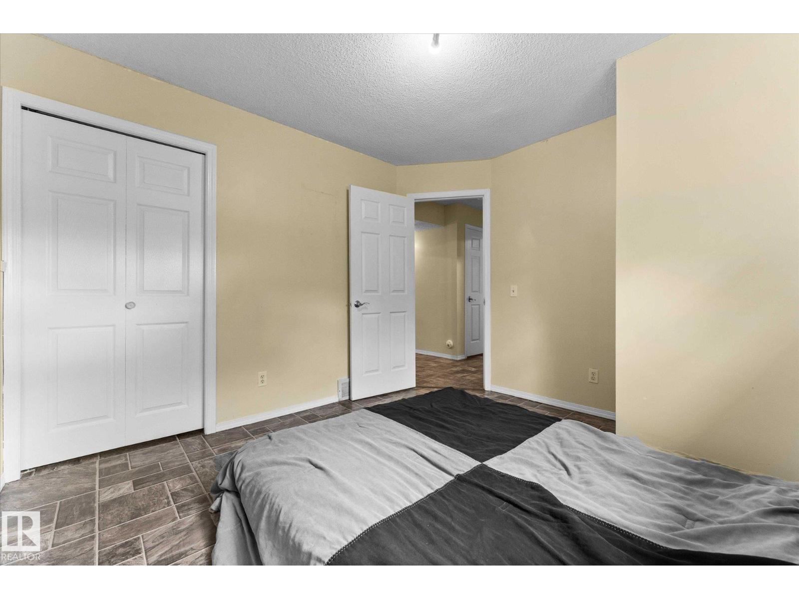 124 Klarvatten Rd Nw, Edmonton, Alberta  T5Z 2X4 - Photo 34 - E4480727