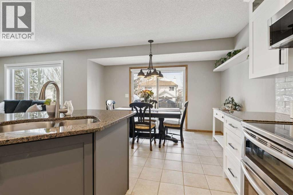 142 Cranfield Crescent SE, Calgary, Alberta  T3M 1S5 - Photo 11 - A2298534