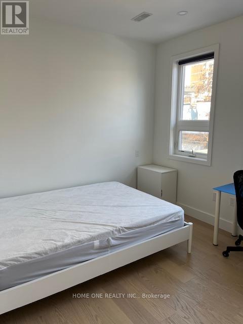 204 - 35 Denison Avenue, Toronto, Ontario  M5T 2M6 - Photo 3 - C12958320