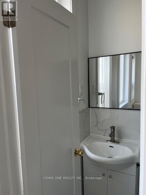 204 - 35 Denison Avenue, Toronto, Ontario  M5T 2M6 - Photo 5 - C12958320