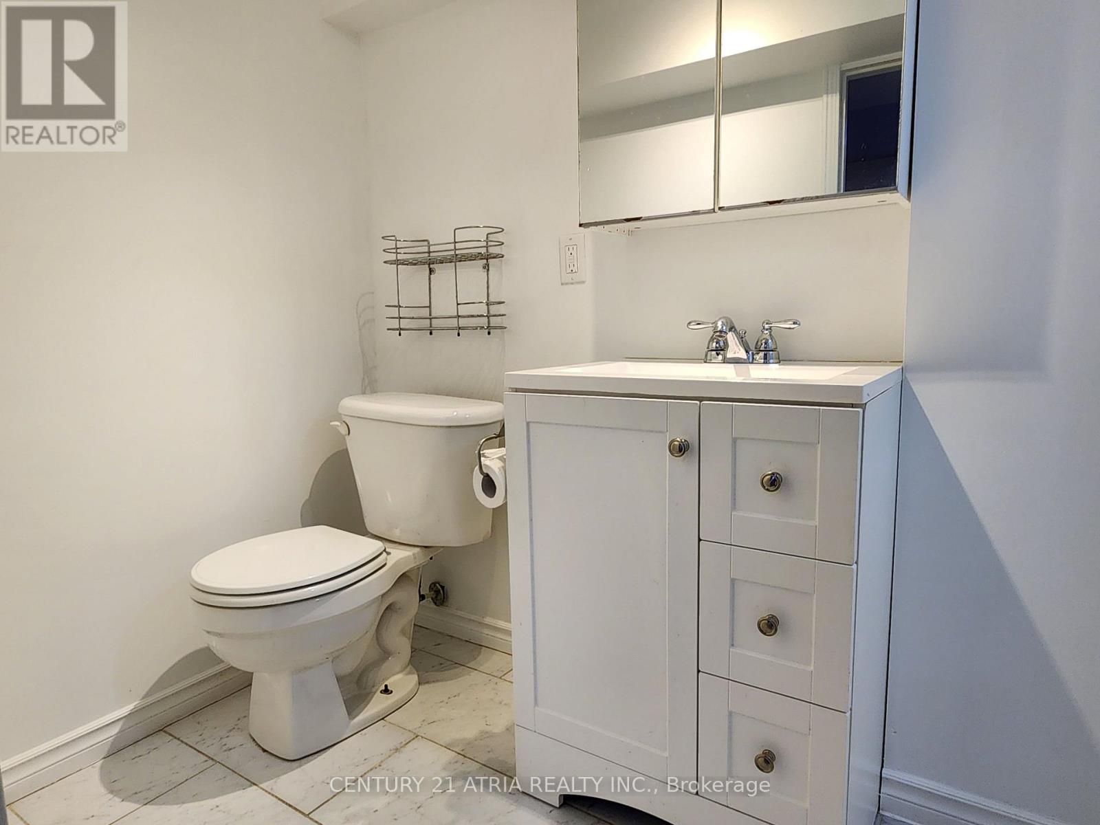 230 Rushton Road, Toronto, Ontario  M6G 3J5 - Photo 12 - C12958334