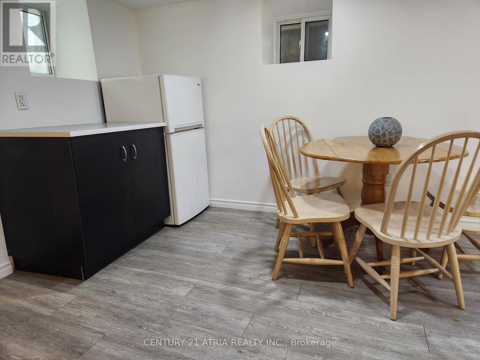 230 Rushton Road, Toronto, Ontario  M6G 3J5 - Photo 5 - C12958334